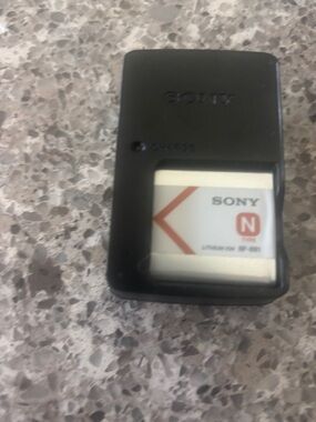 Sony rechargeable NP-BN1 Battery with  wall charger